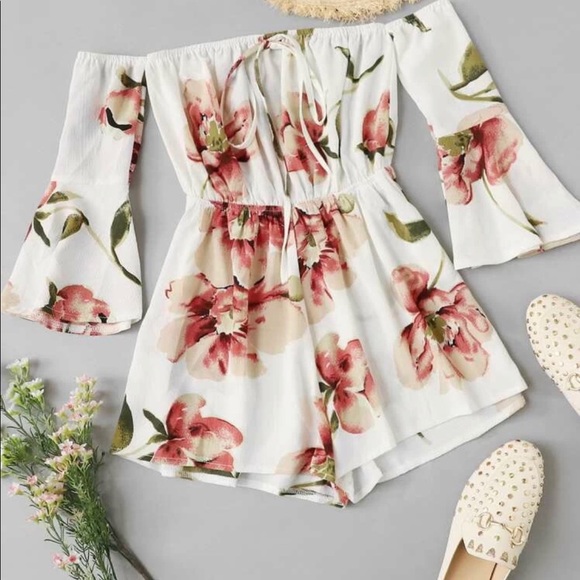 Floral off the shoulder Romper. - Picture 1 of 2